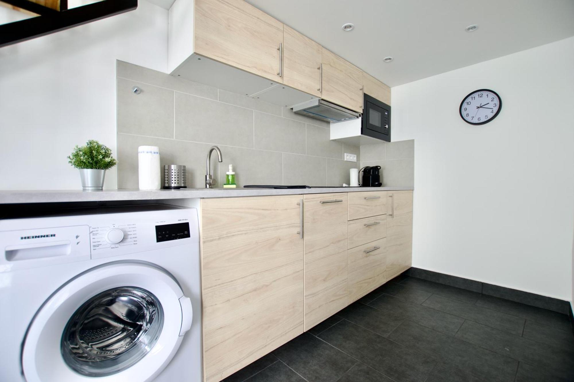 Studio Apartments By Hi5- Cozy Studio Budapest Luaran gambar