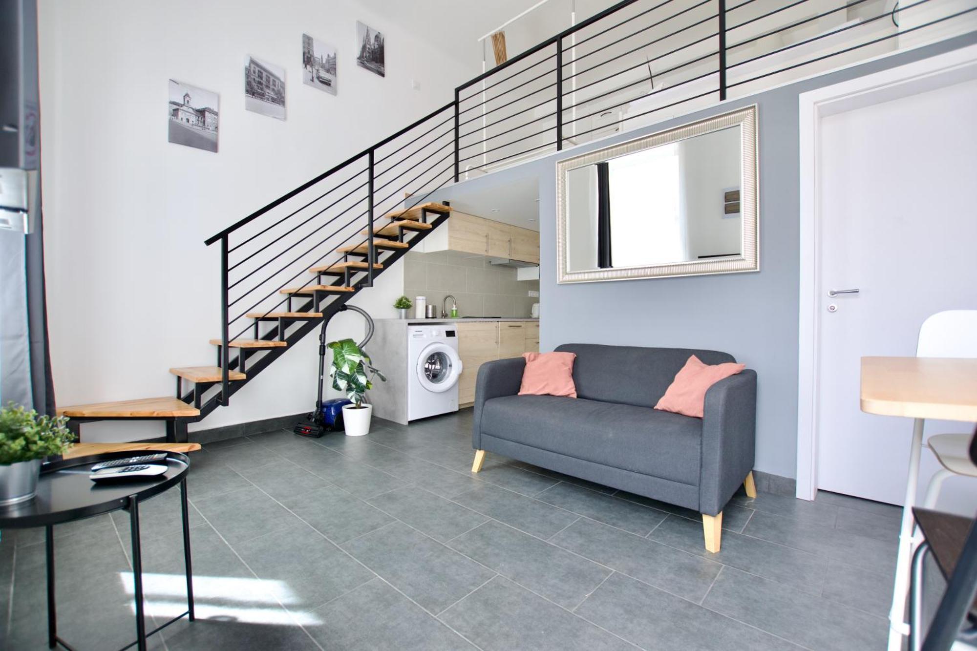 Studio Apartments By Hi5- Cozy Studio Budapest Luaran gambar